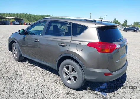 2015 Toyota Rav4 Xle from USA, damaged, VIN JTMRFREV3FD149356